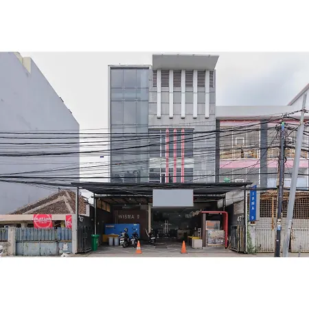Reddoorz Plus Near Grand Indonesia Jakarta